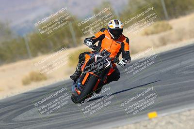 media/Jan-14-2024-SoCal Trackdays (Sun) [[2e55ec21a6]]/Turn 6 (125pm)/